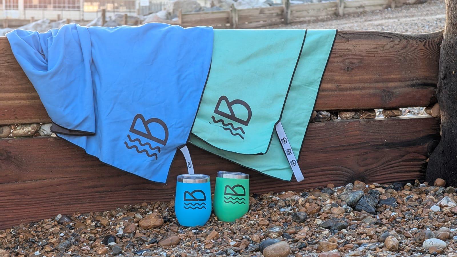 Horizon Blue Extra-Large Microfibre Towel - Image 2